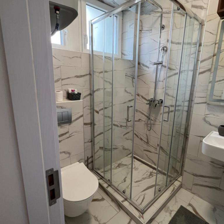 Saint Mark - One-Bedroom Apartment - 12