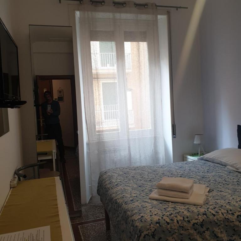 Chez Liviana - Camera Singola con Bagno - 10