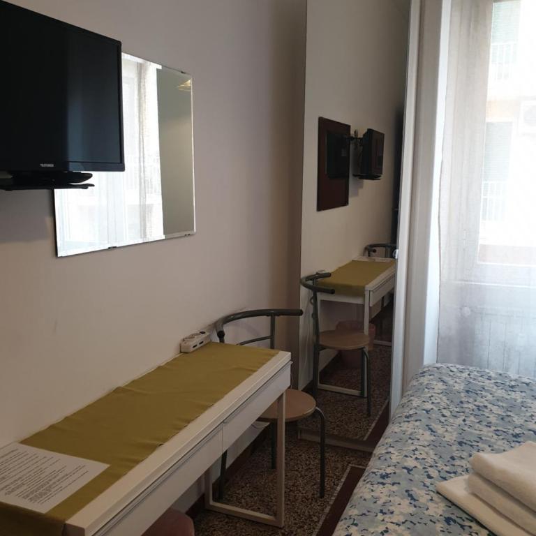 Chez Liviana - Camera Singola con Bagno - 18