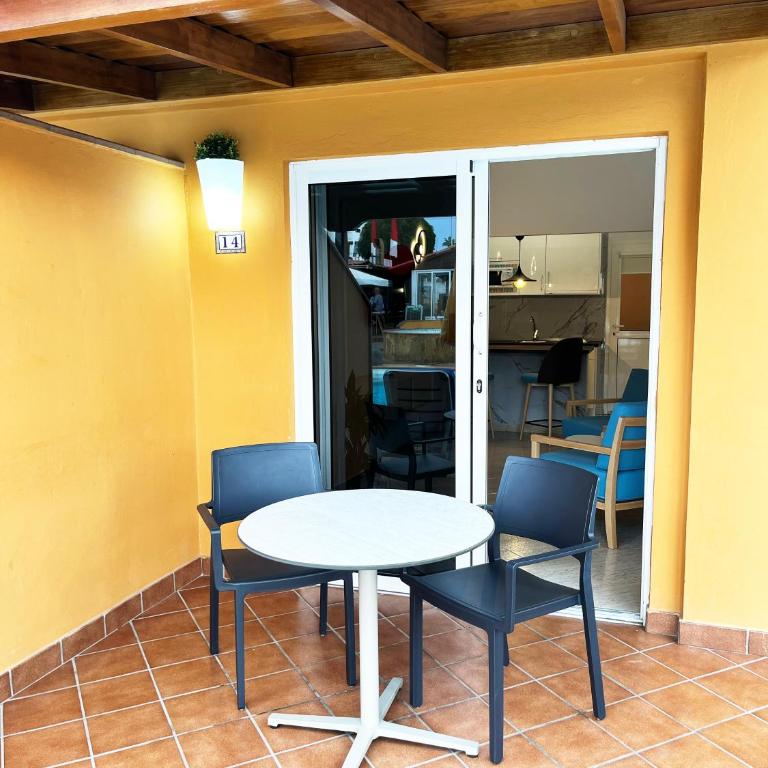 Bungalows Los Almendros - Exclusive Vacation Club - Habitación con cama extragrande. - 4