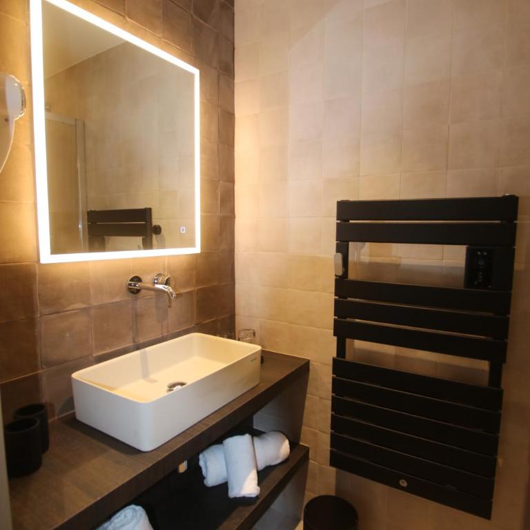 Les Loges Du Parc - Chambre Double Deluxe avec Terrasse - Vue sur Parc - Badger - 3