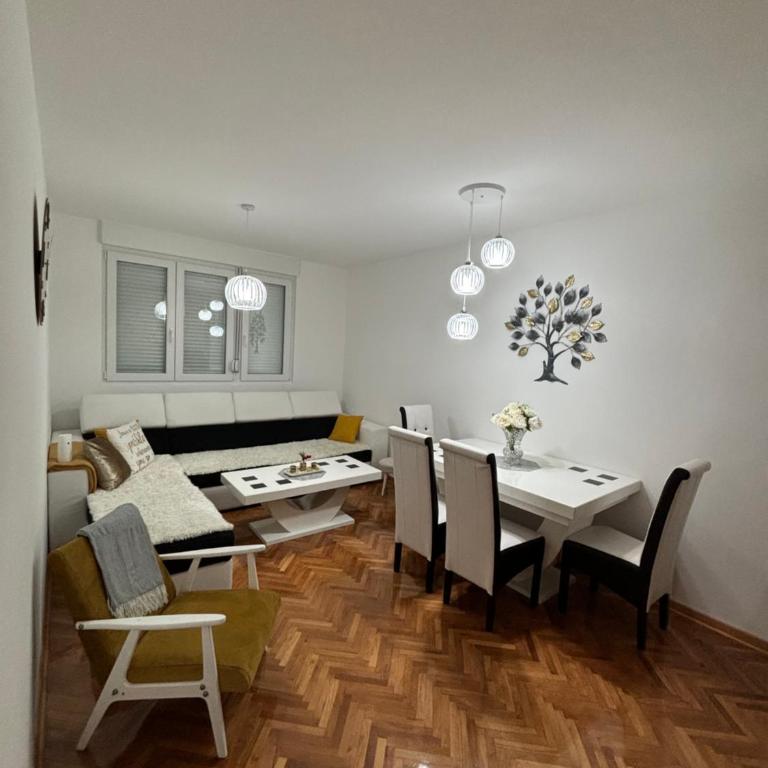 Old town apartments - Dvokrevetna Soba sa Bračnim Krevetom/Zasebnim Krevetima - 3