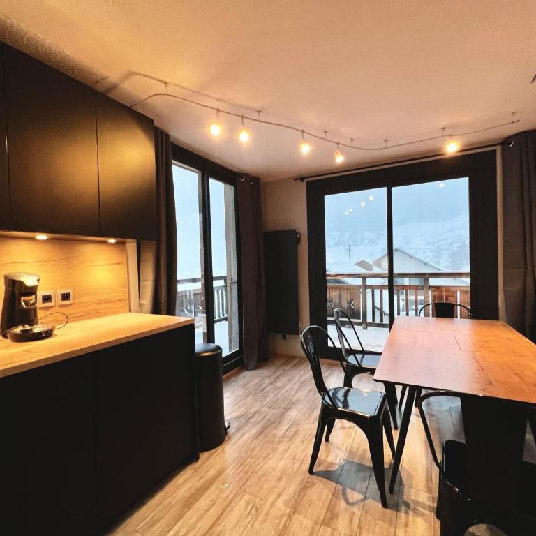 Élégant Duplex 45 m2 à Deux Pas de la Piste Village - Alpe d'Huez - Appartement 2 Chambres - 1