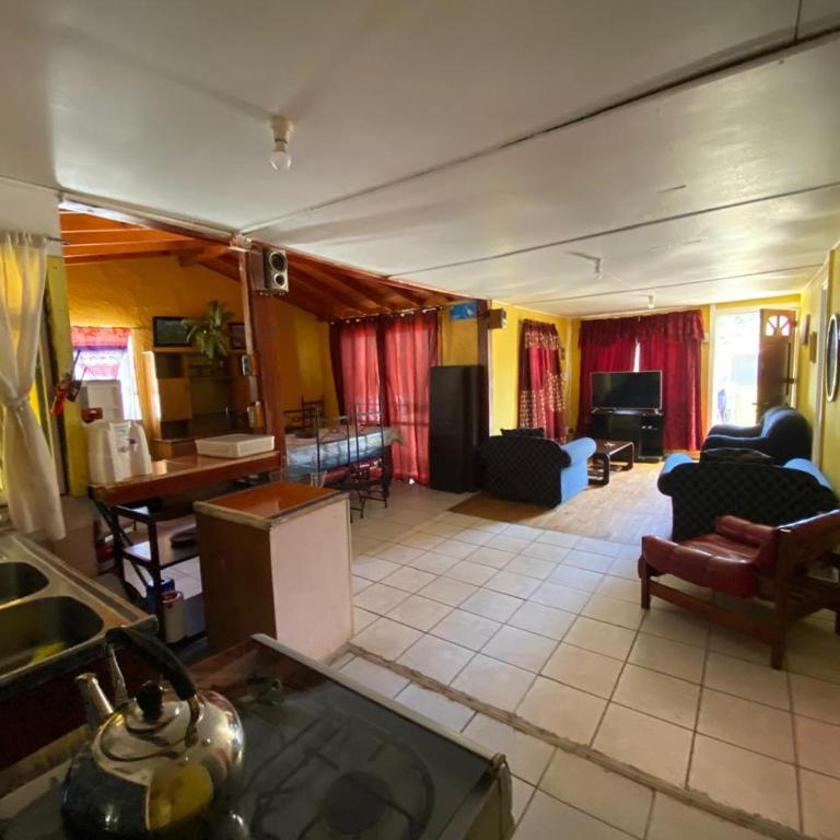 Cabaña Las Cruces, a pasos de la playa - Three-Bedroom House - 4
