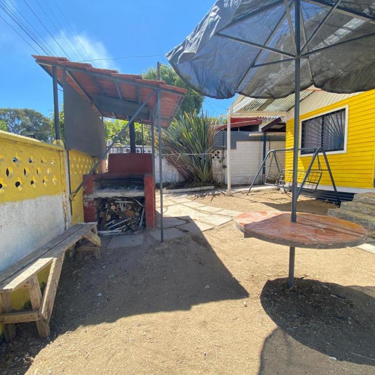 Cabaña Las Cruces, a pasos de la playa - Three-Bedroom House - 11