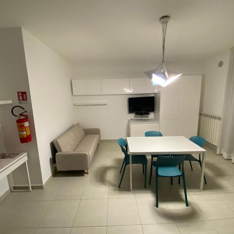 Charma casa vacanze - Appartamento con 2 Camere da Letto - 4
