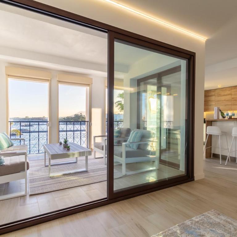 MARBELLA BANUS SUITES - Harbour Seafront Apartment - Apartamento de 3 dormitorios con vistas al mar - 8