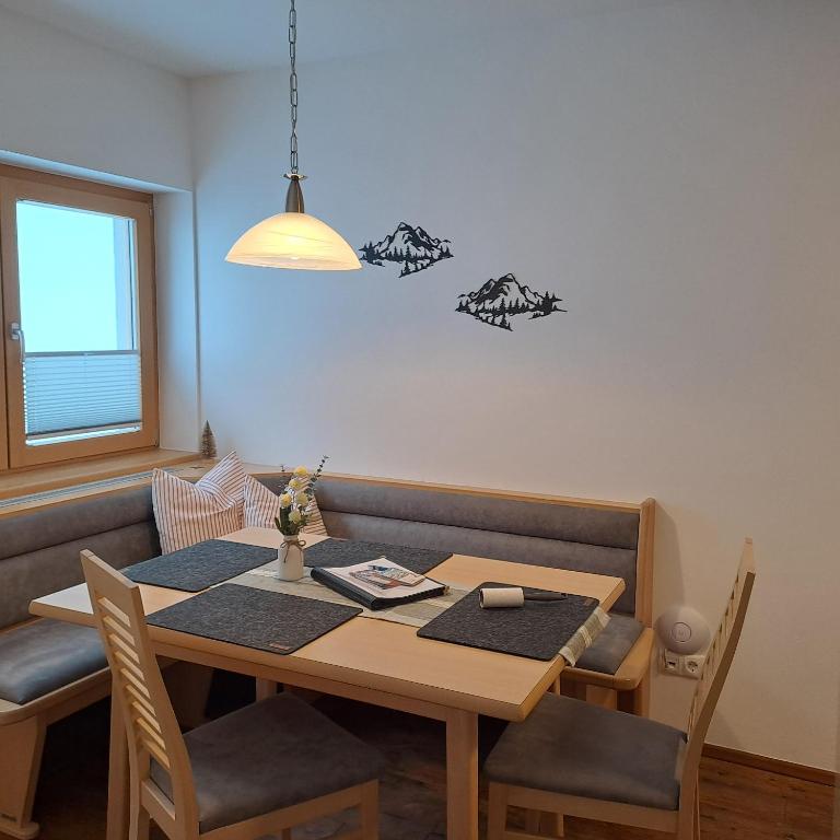 Appartements Rabengut - Two-Bedroom Apartment with Balcony - 2
