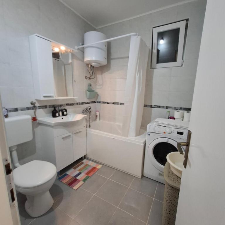 Apple Home - Two-Bedroom Apartment - 49