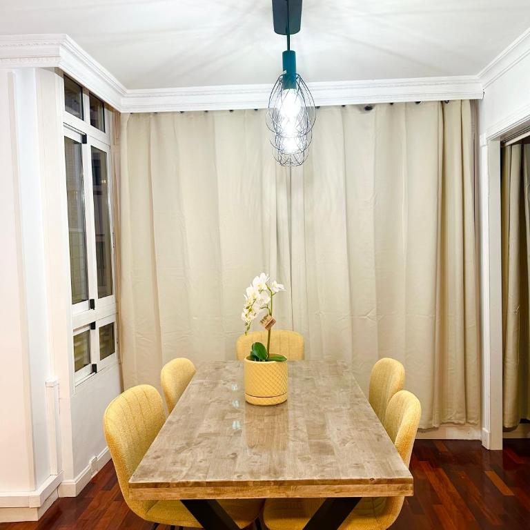 My Flat in Rambla - Four-Bedroom Deluxe Apartment - 26