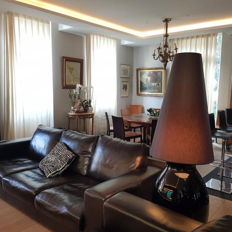 Lyon 4e Croix Rousse Maison complète Jardin - Villa avec Piscine Privée - 4