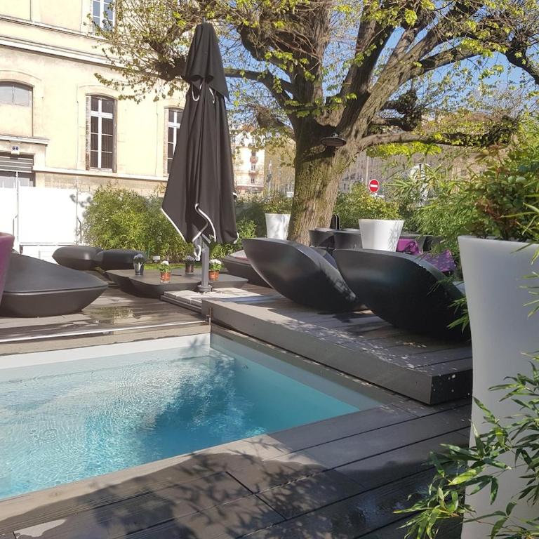 Lyon 4e Croix Rousse Maison complète Jardin - Villa avec Piscine Privée - 15