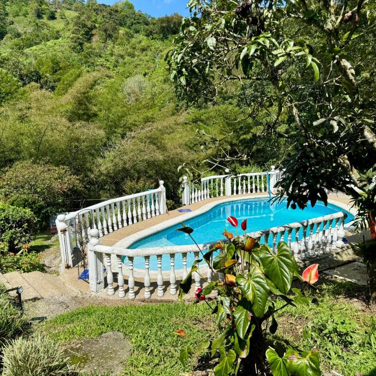 Rincón del Colibrí - Habitación Doble con vistas al parque - 21