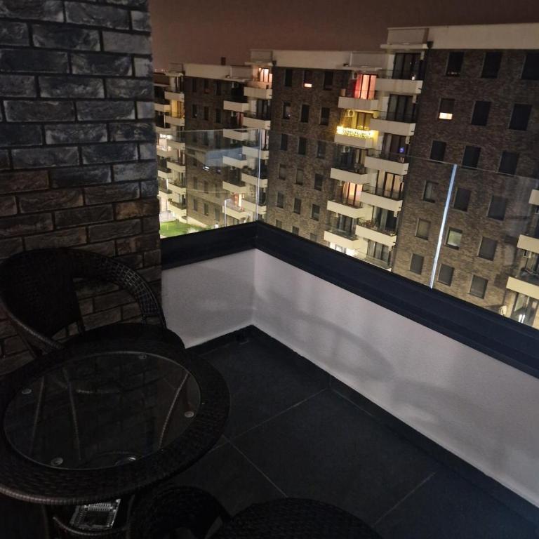 Luxury Getaway with Comfort! - Deluks Apartman sa 2 Spavaće Sobe i Balkonom - 9