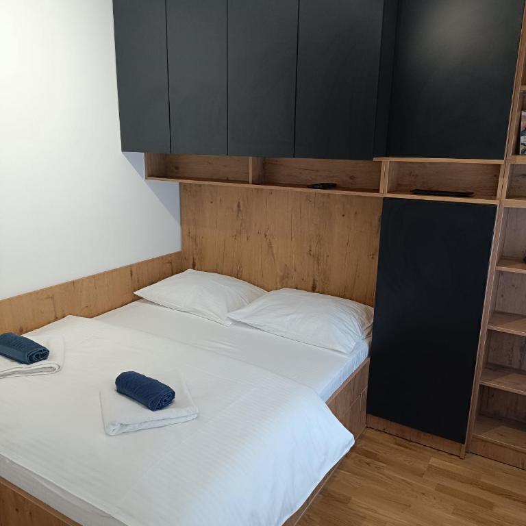 Stan na dan Nina Plus - Pale Centar - One-Bedroom Apartment - 17