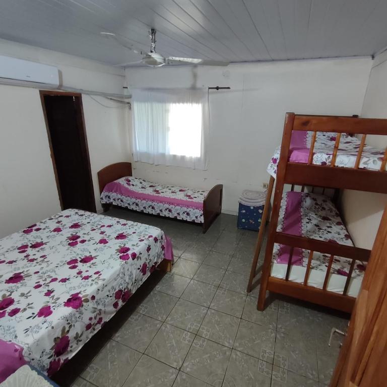 Posada las Mercedes - Family Room - 1