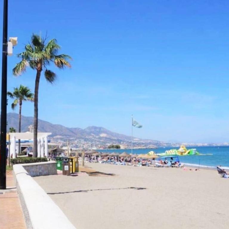 A top-floor modern apartment Located 100 meters from the beach - Apartamento de 2 dormitorios - 22