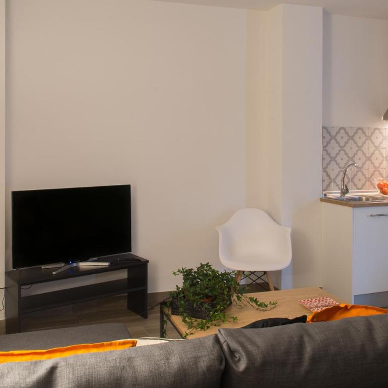 Apartamentos Campo Del Príncipe - Apartment - 6