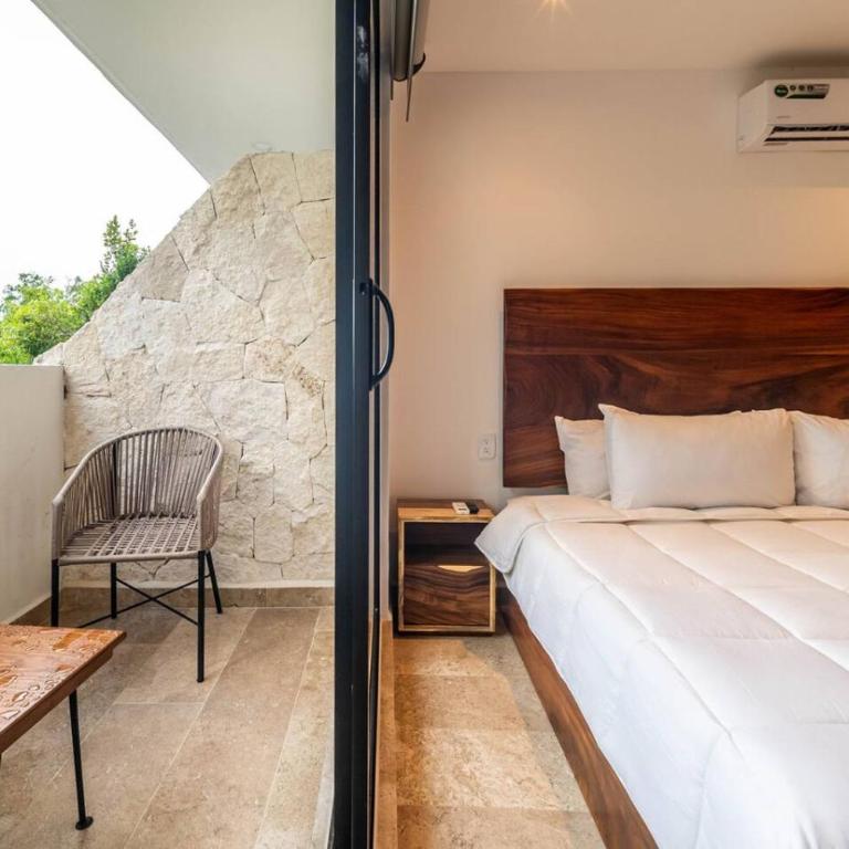 King Suite with Private Balcony, Gym, Rooftop Pool - Apartamento - 9