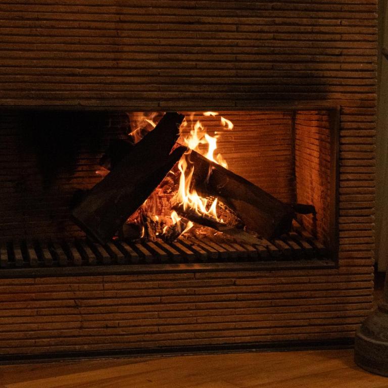 Chimenea, alberca climatizada y jacuzzi con vista al lago - Casa de 4 dormitorios - 6