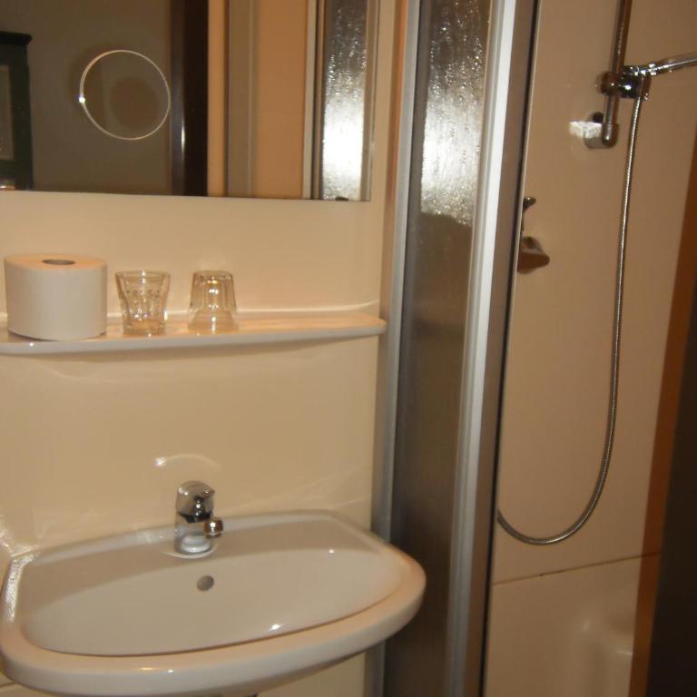 Binderhof - Doppelzimmer - 4