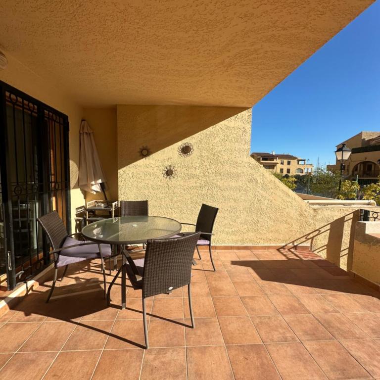 3 habitaciones, gran terraza - Apartamento de 3 dormitorios - 2