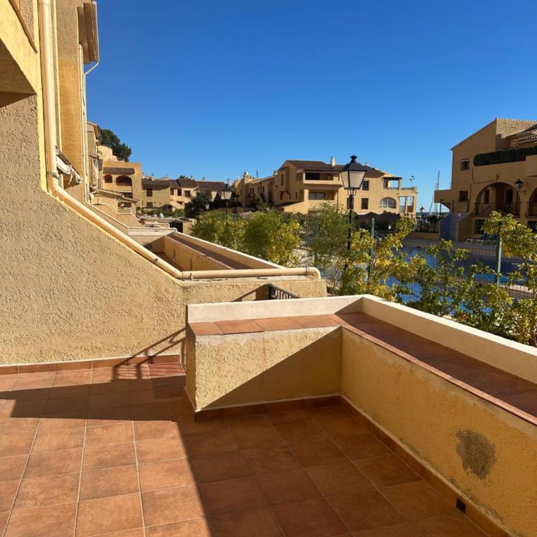 3 habitaciones, gran terraza - Apartamento de 3 dormitorios - 10