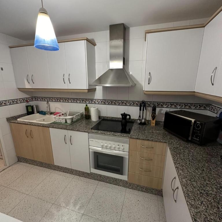 3 habitaciones, gran terraza - Apartamento de 3 dormitorios - 28