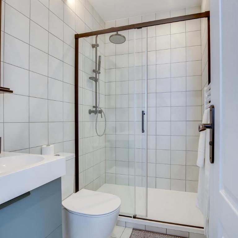 Promenade Best Bakeries from a Cozy Boho 1 Bedroom - Appartement 1 Chambre - 5