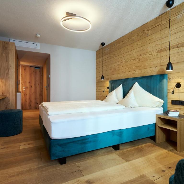 Hotel Stern - Deluxe Doppelzimmer mit Balkon - 1
