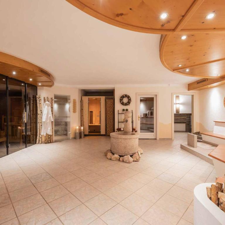 Ferienwohnung Zirbenglück- Wellness inklusive - Apartment mit 1 Schlafzimmer - 24