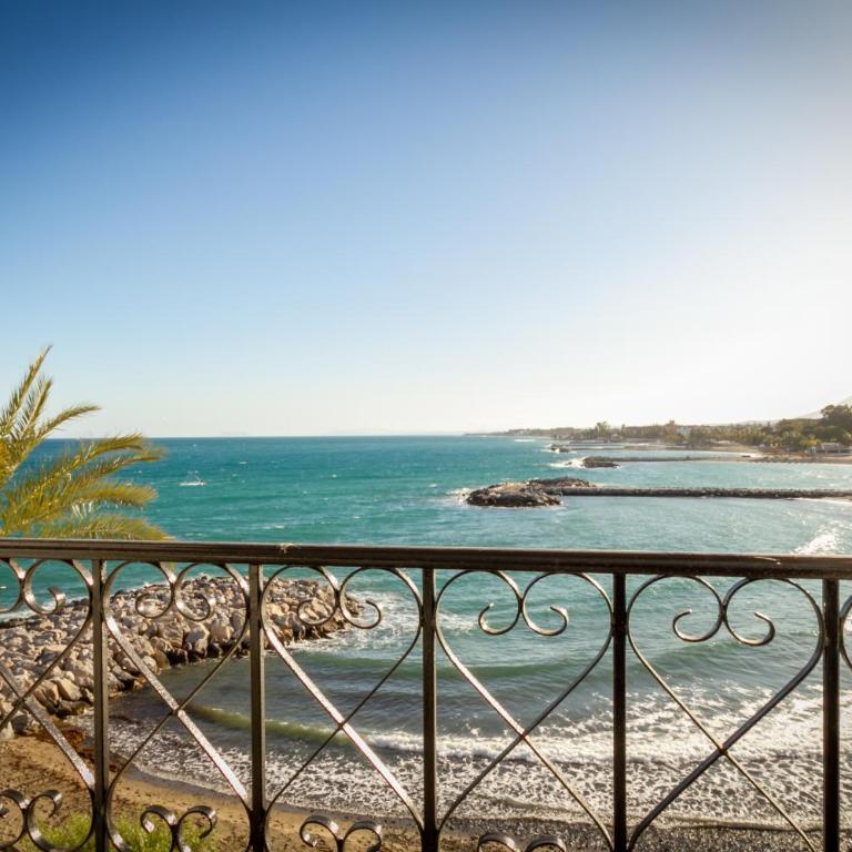 MARBELLA BANUS SUITES - Harbour Seafront Apartment - Apartamento de 3 dormitorios con vistas al mar - 7