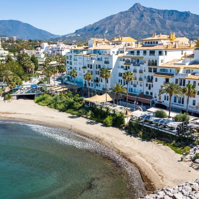 MARBELLA BANUS SUITES - Harbour Seafront Apartment - Apartamento de 3 dormitorios con vistas al mar - 47