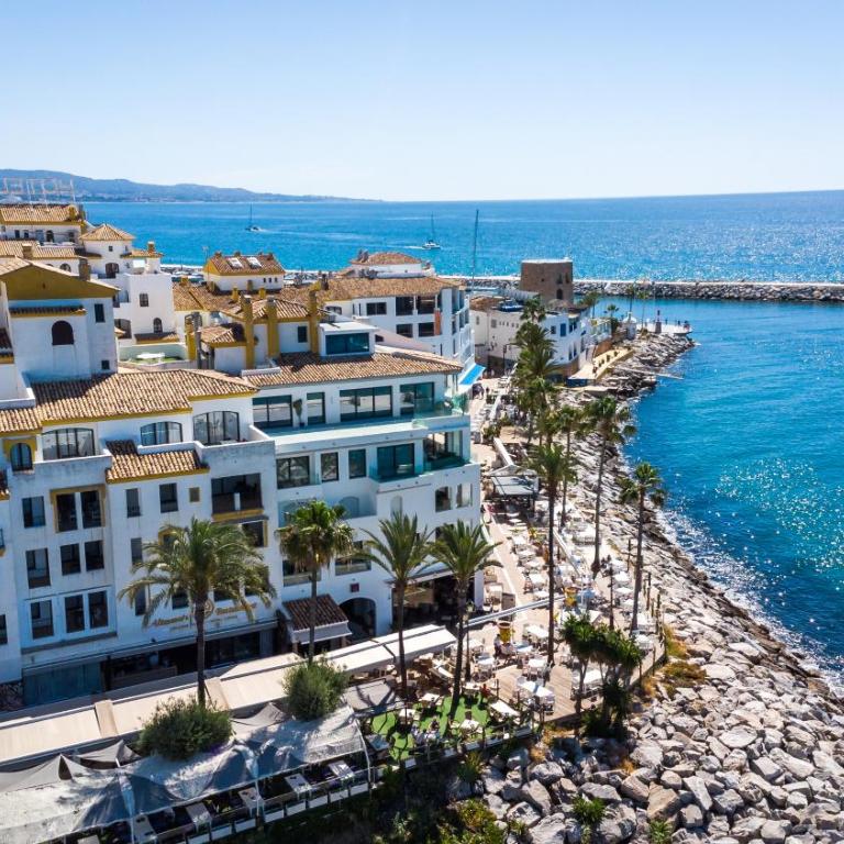 MARBELLA BANUS SUITES - Harbour Seafront Apartment - Apartamento de 3 dormitorios con vistas al mar - 53