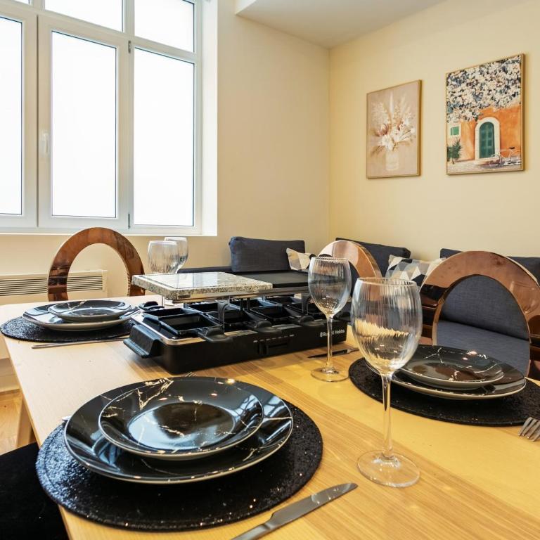 Grand appart - Hyper centre - 8 pers - Strasbnb - Appartamento con 3 Camere da Letto - 10