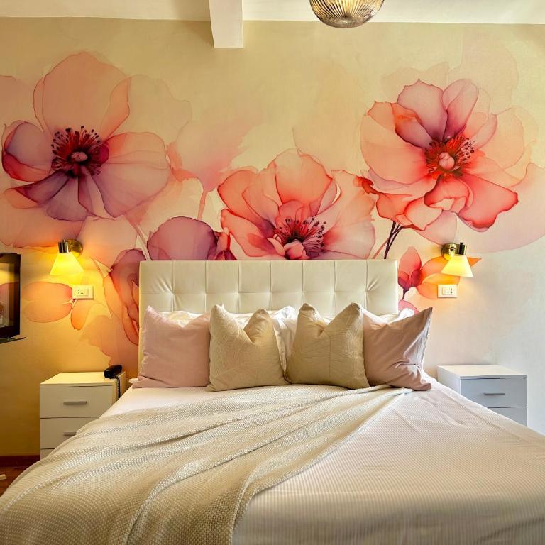 Villa Greta Hotel Rooms & Suites - Triple Room with View - 4
