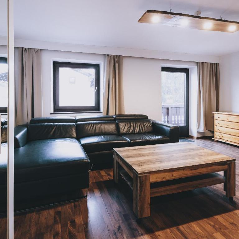 Areit Apartments by we rent, SUMMERCARD INCLUDED - Apartment mit 2 Schlafzimmern und Balkon - 21