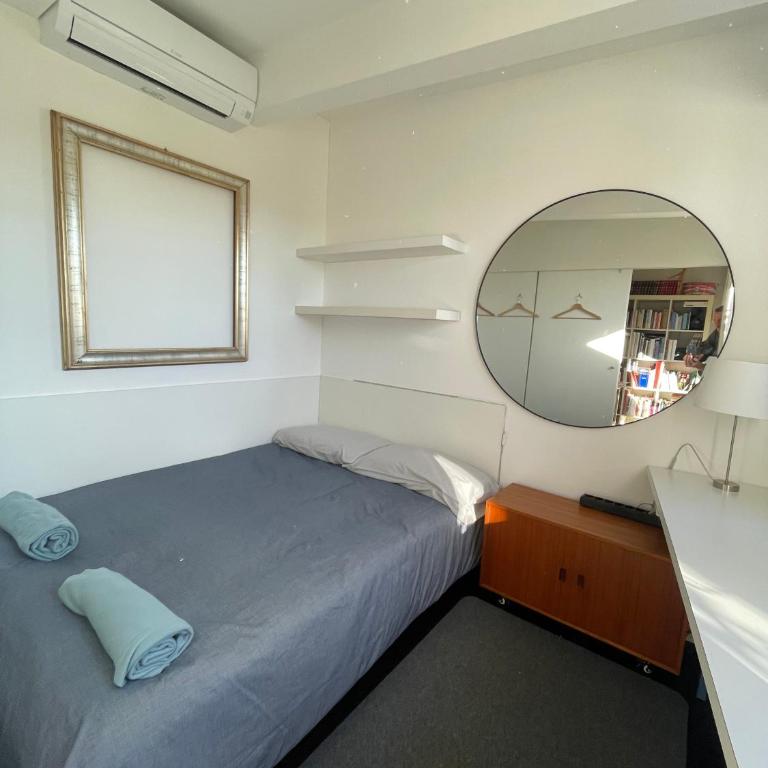 Piccola camera in appartamento condiviso con terrazza vista mare, shared apt - Double Room with Terrace - 1