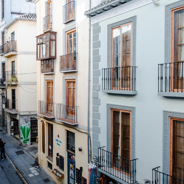 Alhambra Centro Apartamento - Three-Bedroom Apartment - 37
