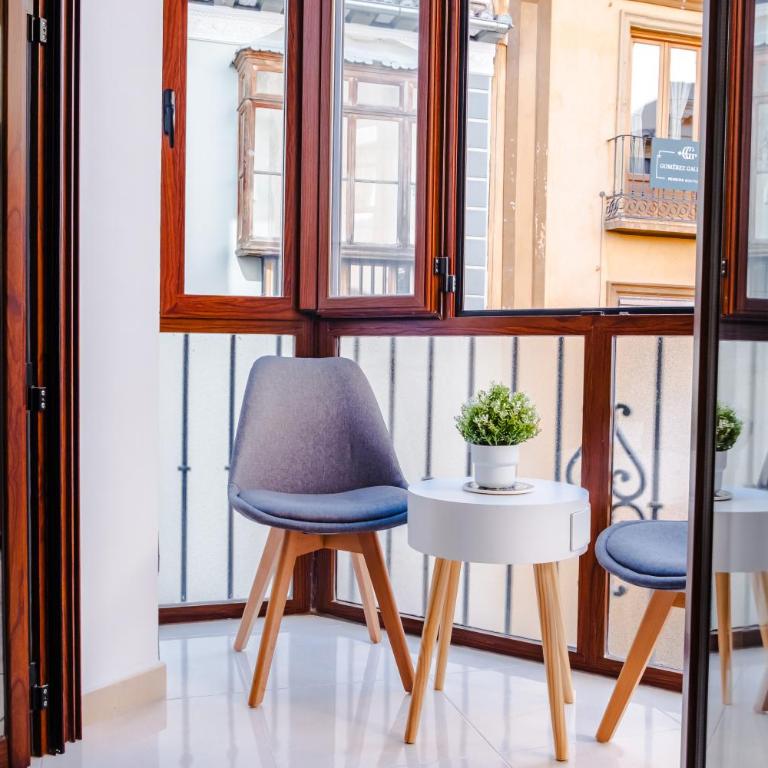 Alhambra Centro Apartamento - Three-Bedroom Apartment - 6
