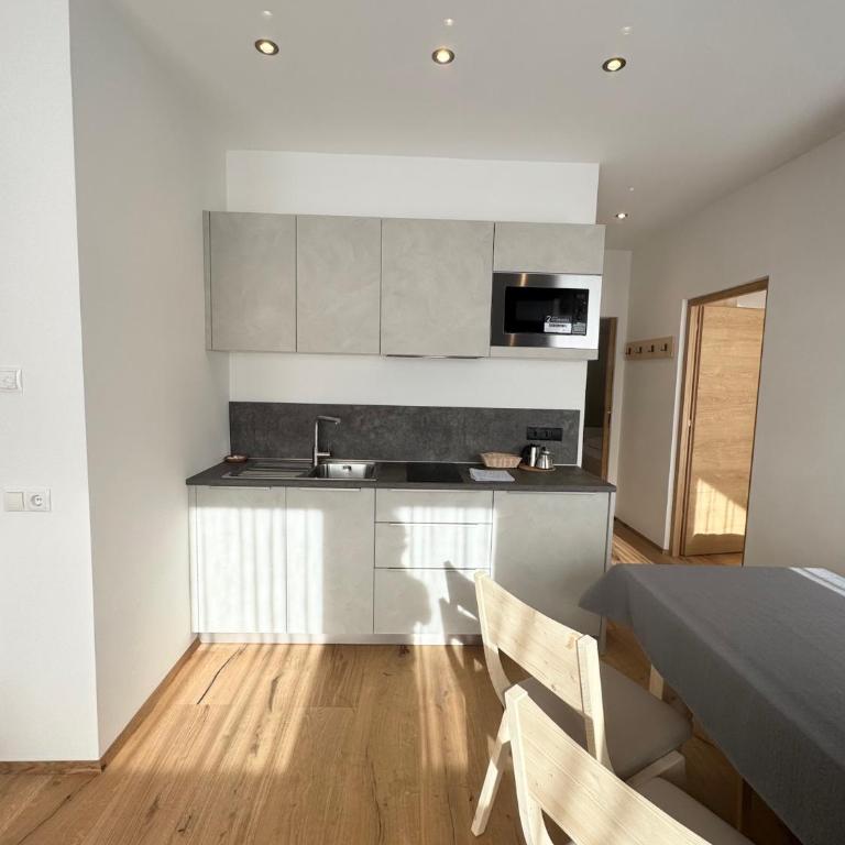 Residence Vajolet San Cassiano - Apartment mit Blick auf die Berge - 10