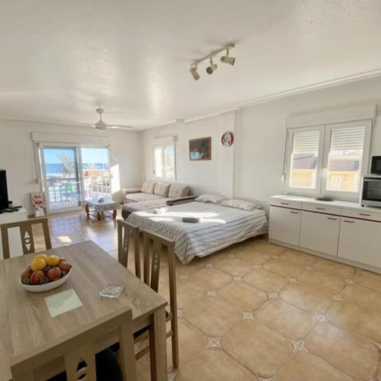 Beautiful penthouse in 1st line of sea with pool - Casa de 2 dormitorios - 30