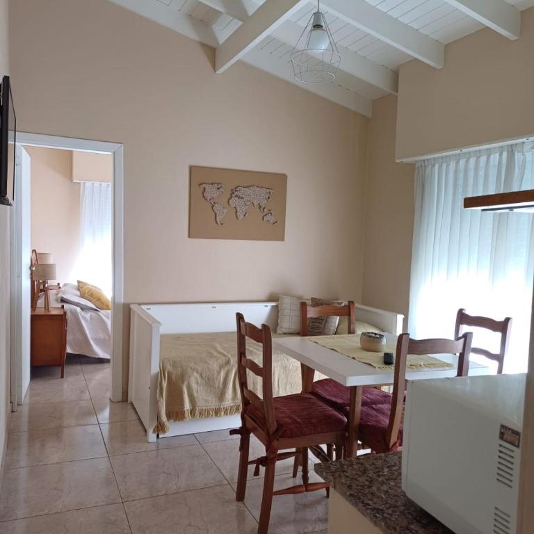Departamento 71 Necochea - One-Bedroom Apartment - 2