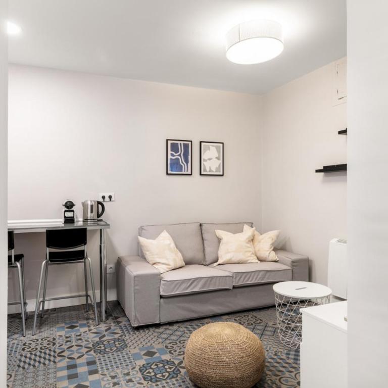 Modern and Cozy-2 Bedrooms 1 Bathroom-Las Letras - Apartment - 7