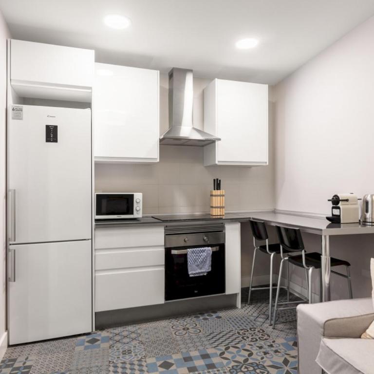 Modern and Cozy-2 Bedrooms 1 Bathroom-Las Letras - Apartment - 8