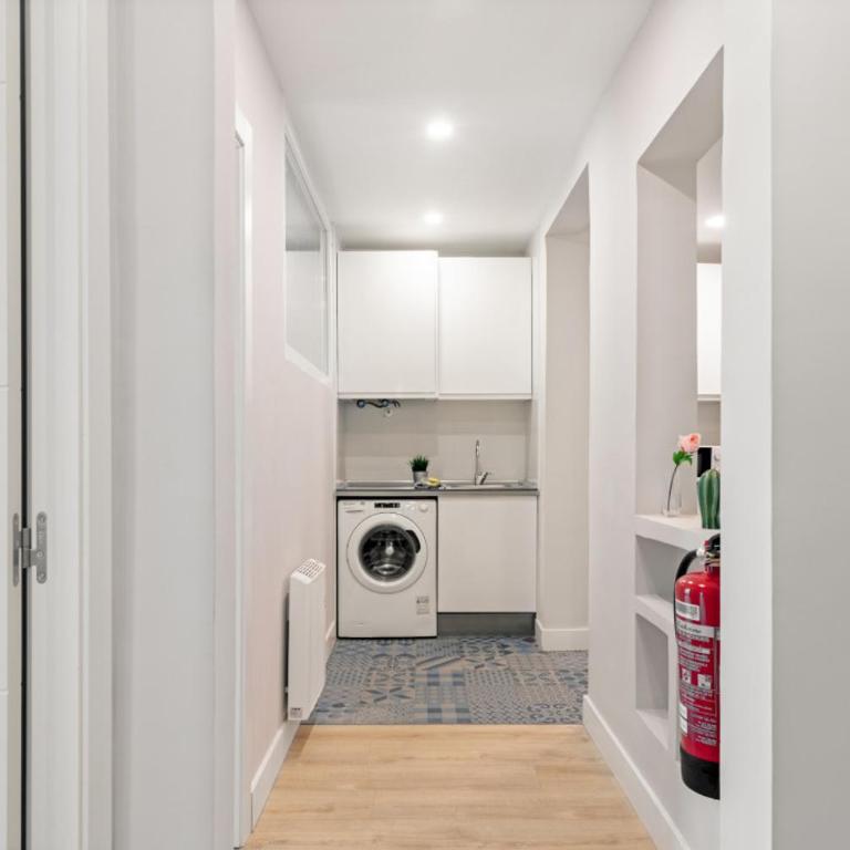 Modern and Cozy-2 Bedrooms 1 Bathroom-Las Letras - Apartment - 9