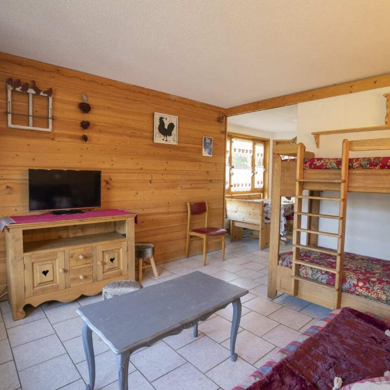 Appartement 2 pièces avec balcon, animaux admis - FR-1-676-90 - Appartement - 2