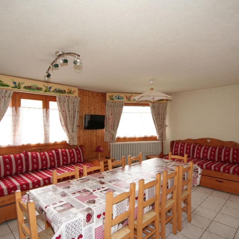 Duplex 5 Pièces, 10 Pers, Parking, à Châtel - FR-1-676-140 - Appartement - 4