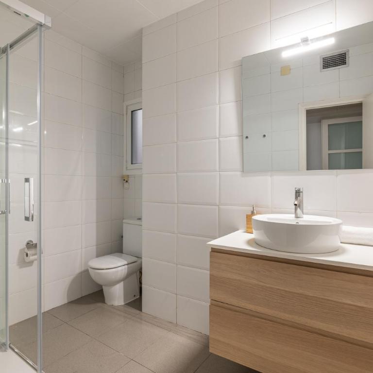 Stay U-nique Apartments Gaudi III - Three-Bedroom Apartment - 18