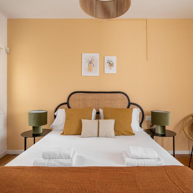 Stay U-nique Apartments Gaudi III - Three-Bedroom Apartment - 9